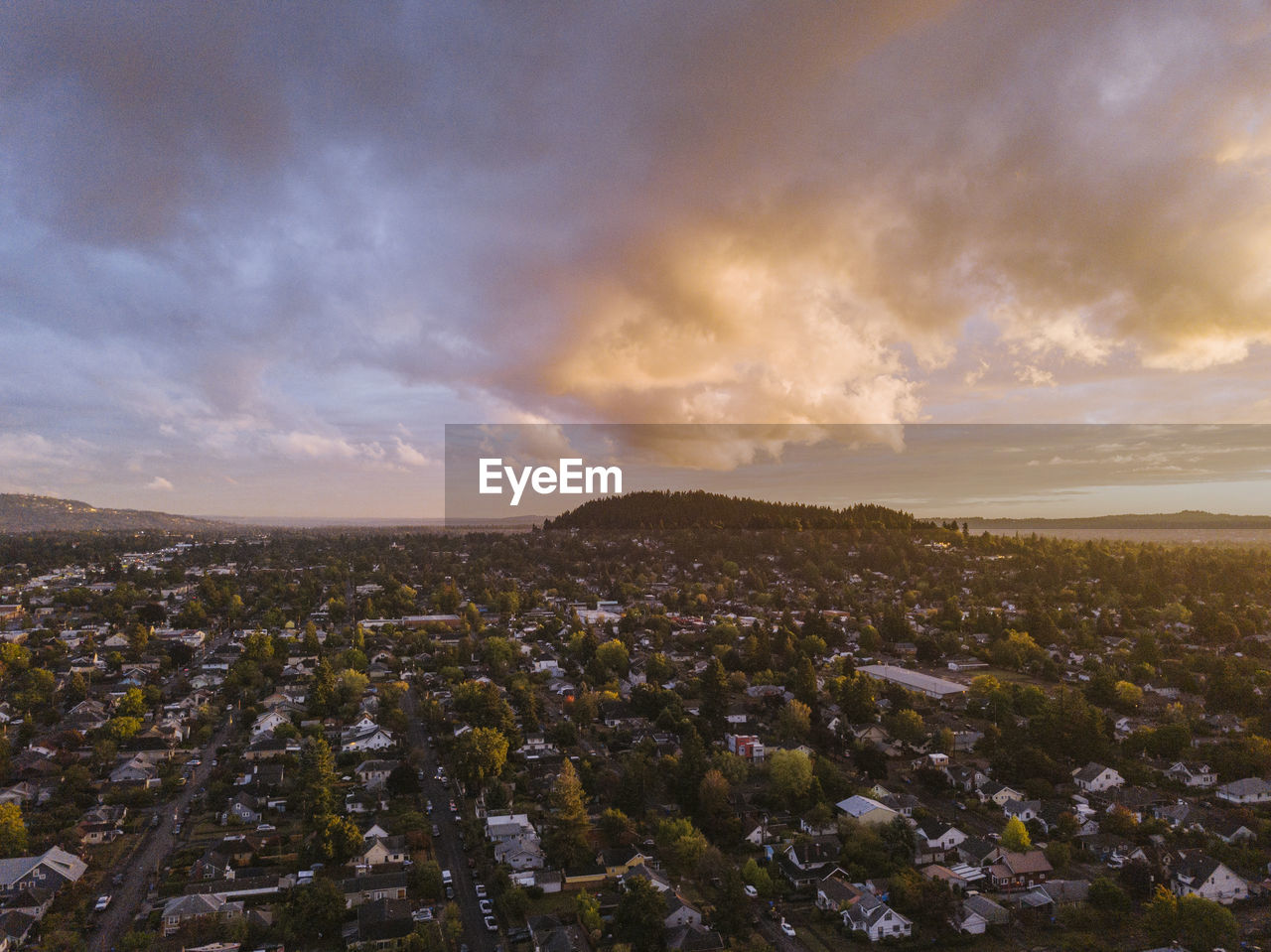 Aerial view of portland. or neighborhood at sunset