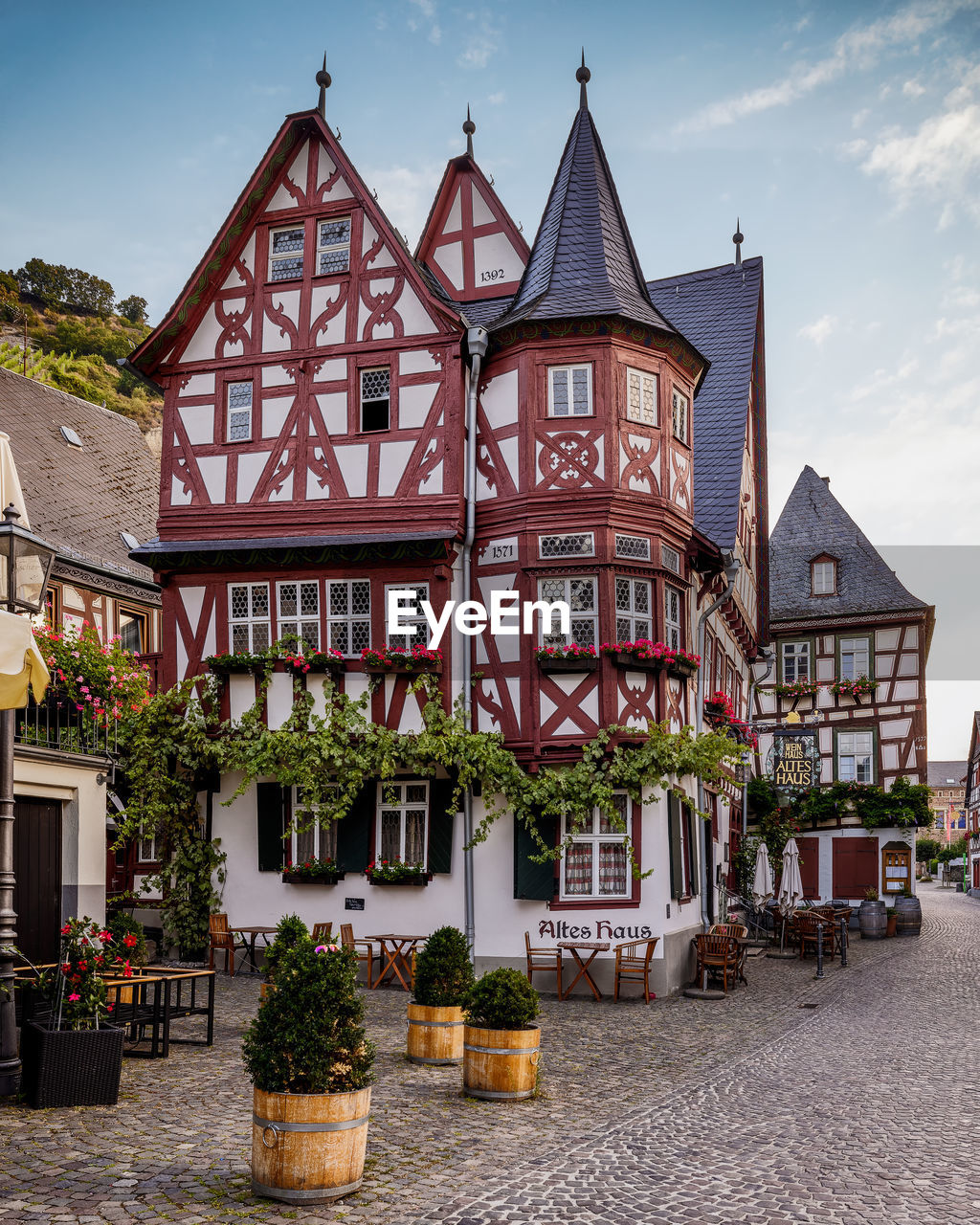 Beautiful medieval half-timbered building in bacharach, rheinland-pfalz, germany