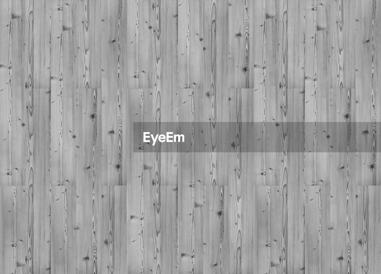 FULL FRAME SHOT OF TEXTURED WOODEN WALL