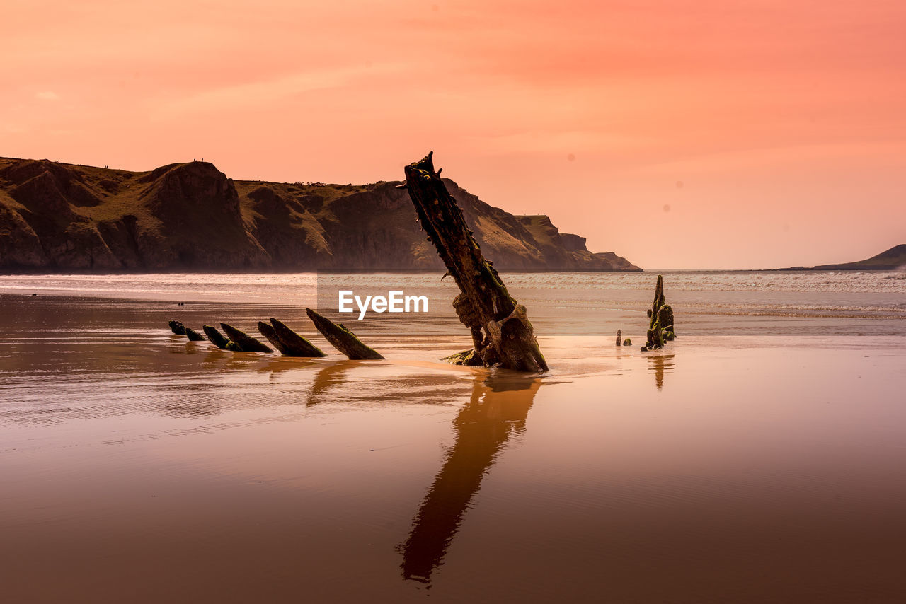 Helvetia shipwreck, rhossili, gower