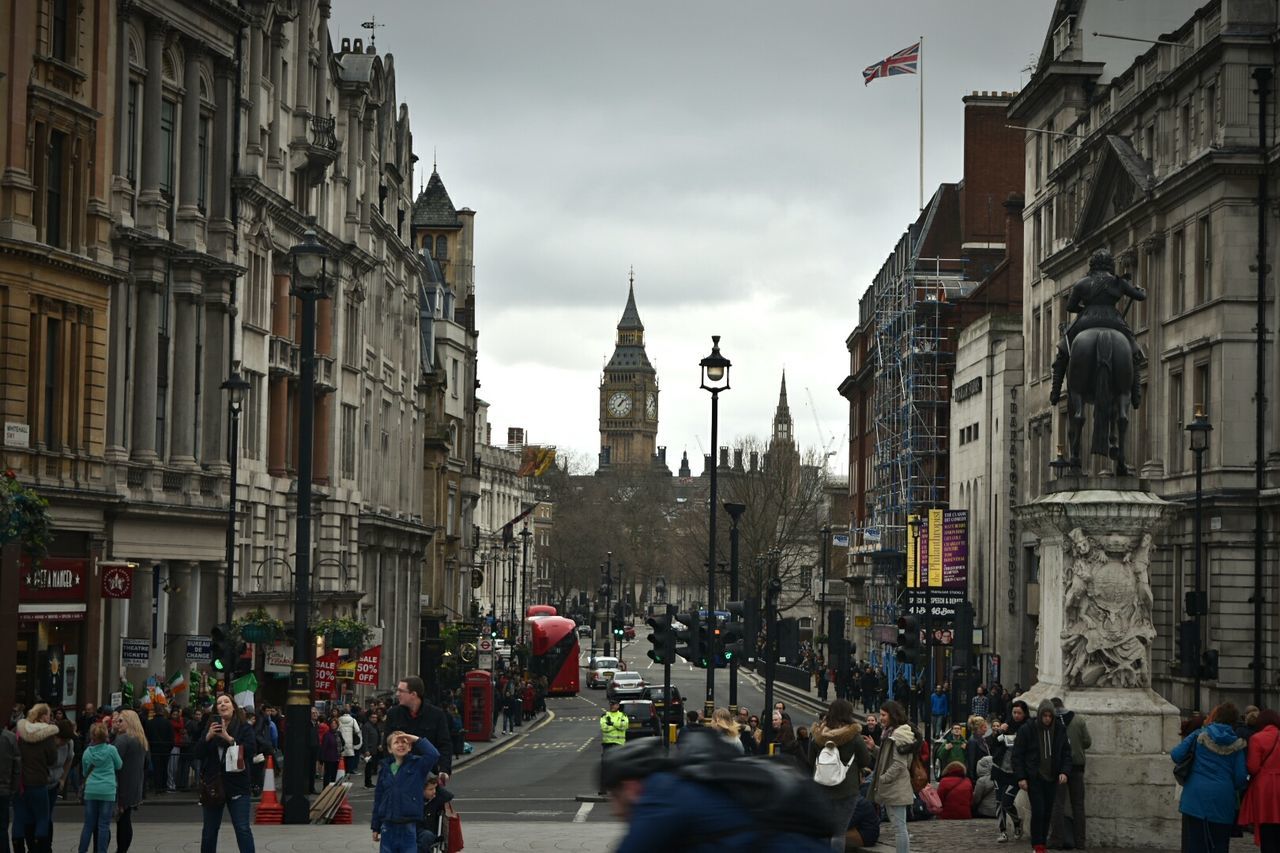 PANORAMIC VIEW OF CITY