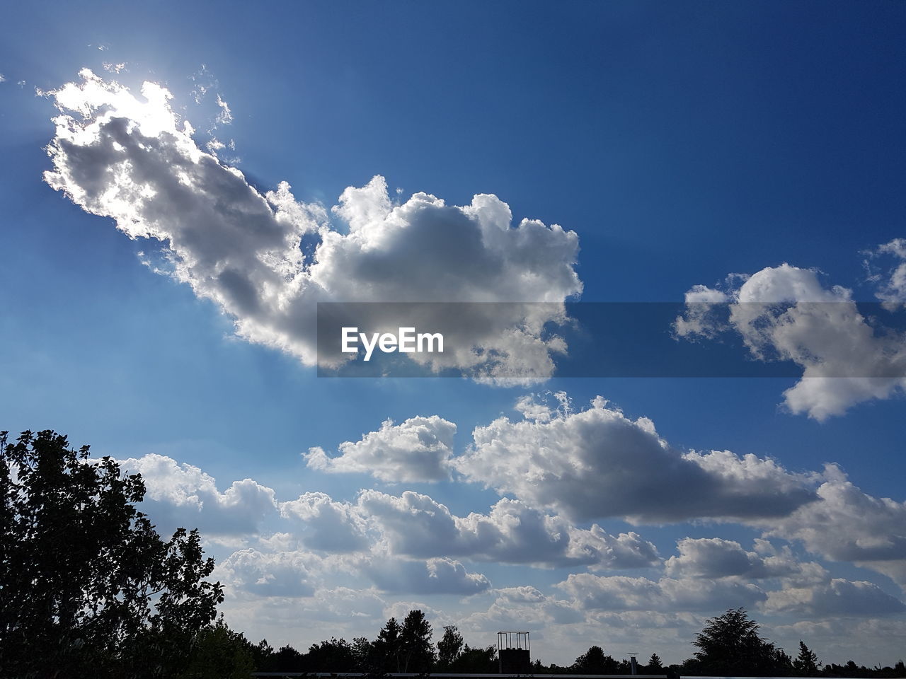 LOW ANGLE VIEW OF CLOUDS IN SKY