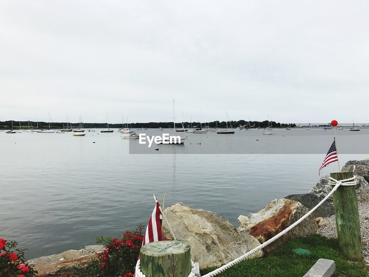 BOATS IN SEA