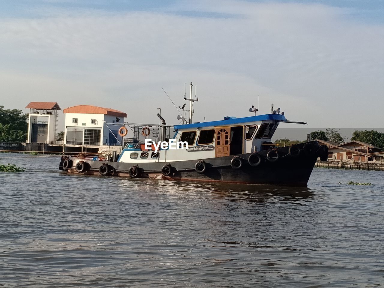 SHIP IN RIVER