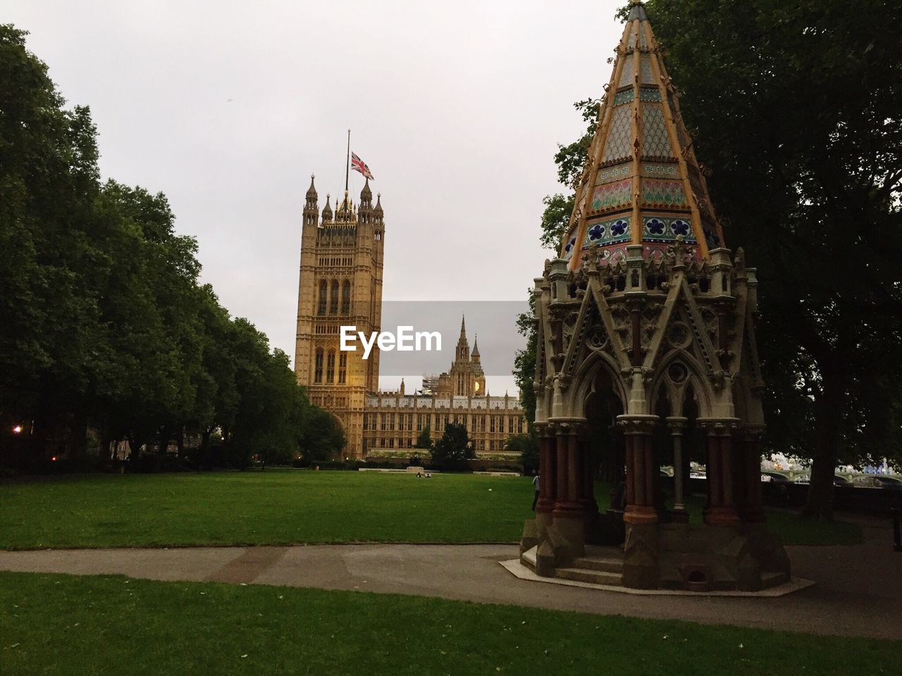 CLOCK TOWER IN A CITY