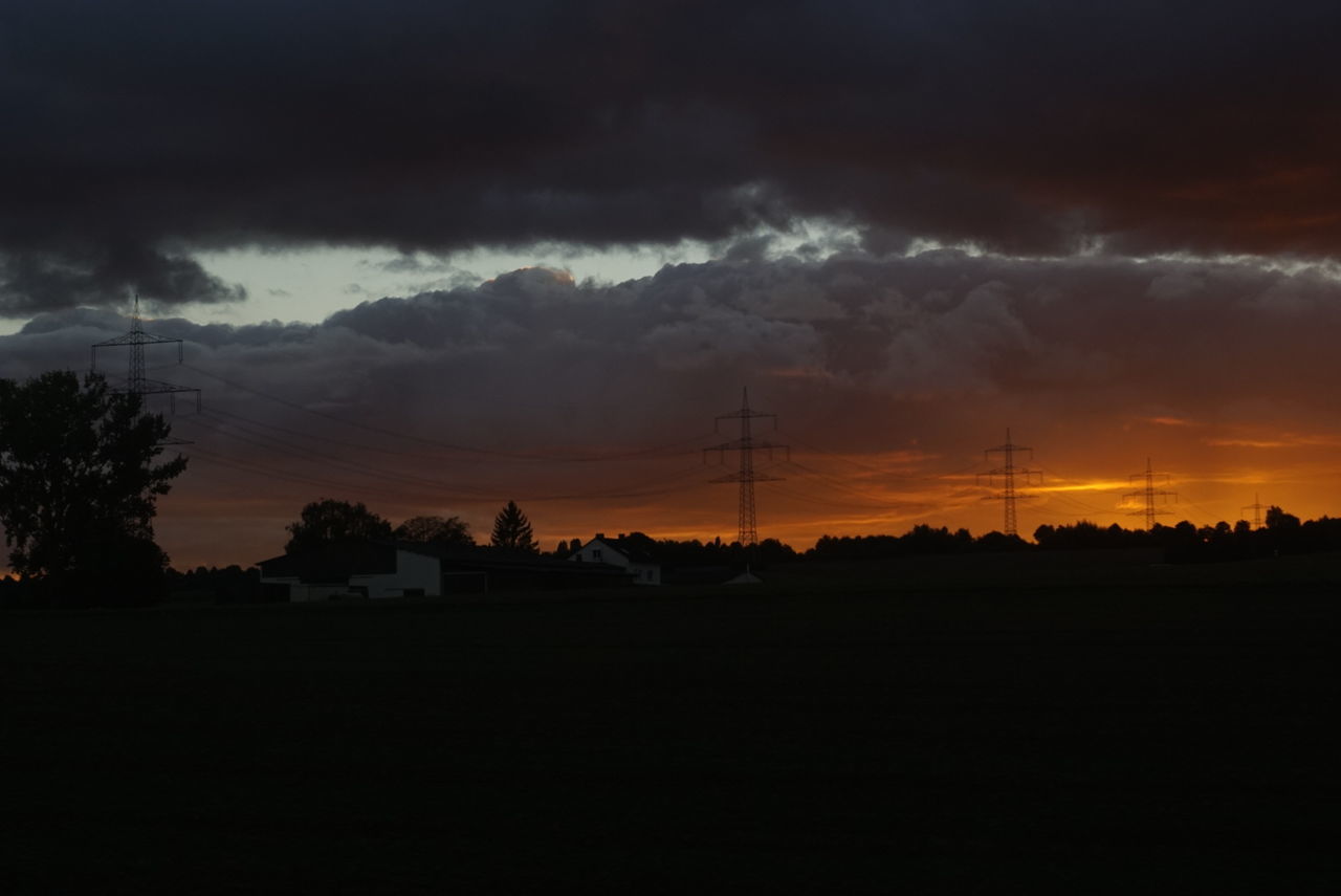 SILHOUETTE LANDSCAPE AGAINST SCENIC SKY