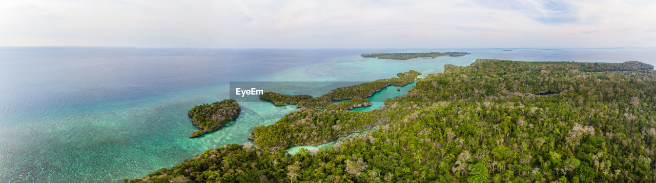 PANORAMIC SHOT OF SEA AGAINST SKY