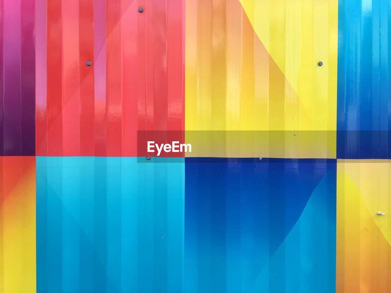 FULL FRAME OF COLORFUL WALL