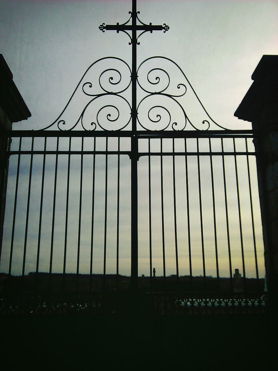 VIEW OF BUILT STRUCTURE AGAINST SKY