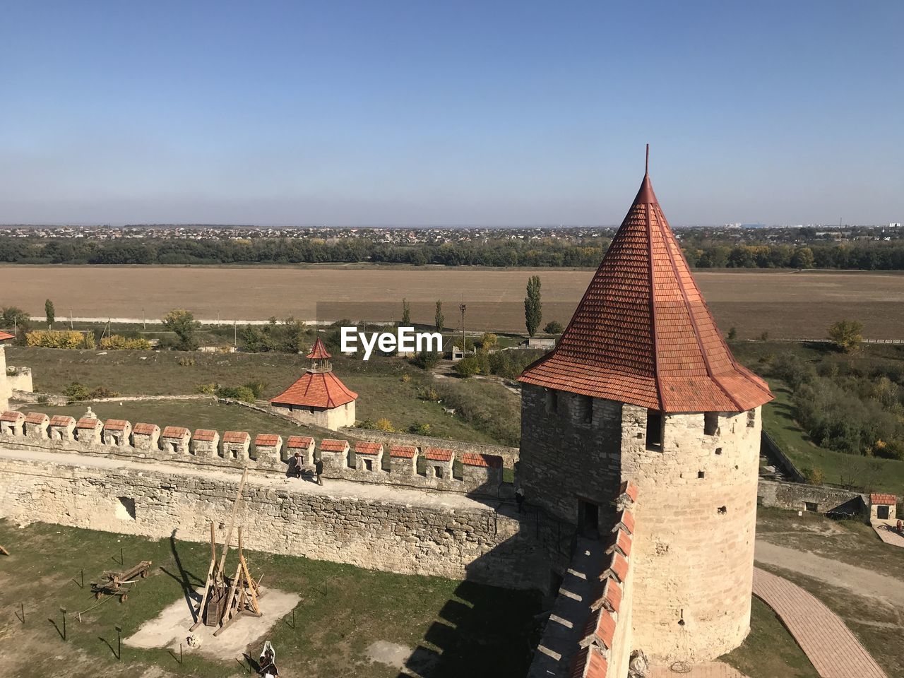 PANORAMIC VIEW OF TEMPLE AGAINST CLEAR SKY