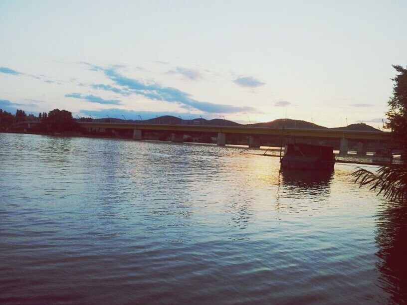 SCENIC VIEW OF RIVER AGAINST SKY