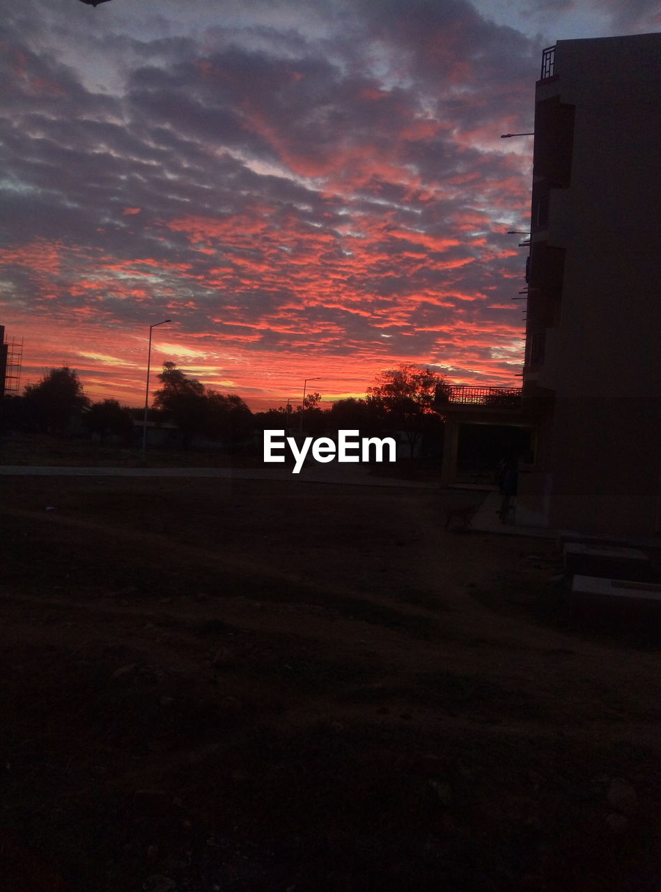 SILHOUETTE LANDSCAPE AGAINST SKY DURING SUNSET