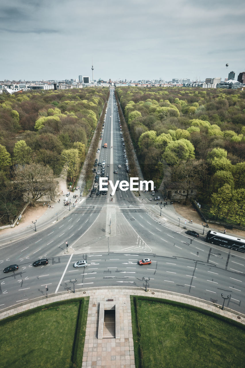 High angle view of highway seen from victory column