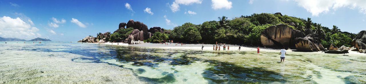 PANORAMIC VIEW OF BEACH