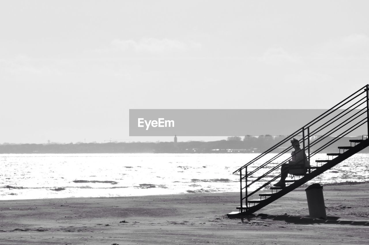 VIEW OF SEA AGAINST SKY