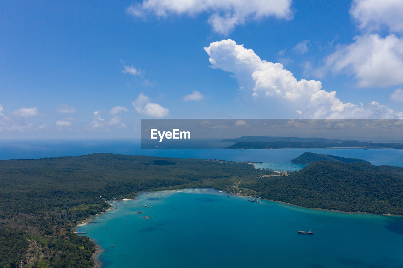 PANORAMIC SHOT OF SEA AGAINST SKY