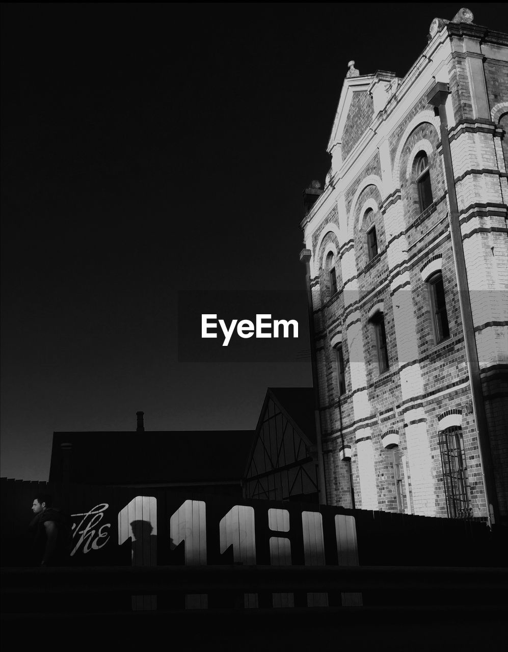 LOW ANGLE VIEW OF HISTORICAL BUILDING WITH SKY IN BACKGROUND