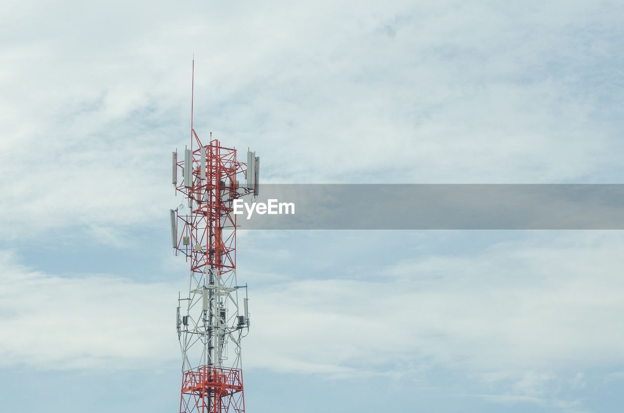 LOW ANGLE VIEW OF TOWER AGAINST SKY