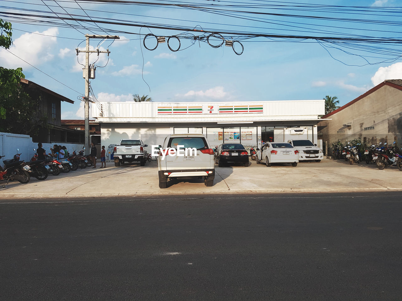 First Eyeem Photo 7Eleven  City Shop Car Sky Street Road Cloud - Sky Outdoors Day No People