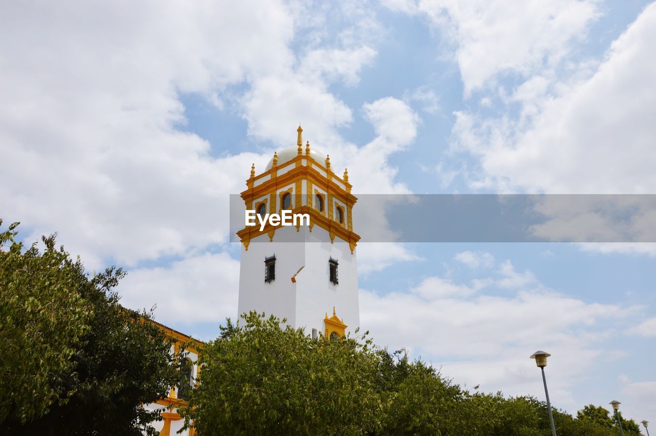 LOW ANGLE VIEW OF A BUILDING