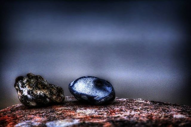 CLOSE-UP OF ROCKS