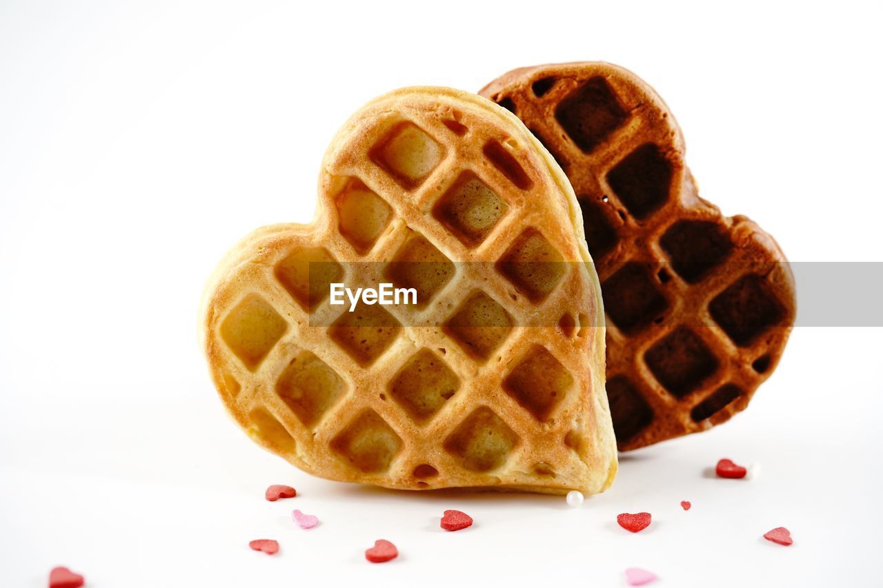 waffle, belgian waffle, food, food and drink, breakfast, sweet food, meal, dish, sweet, dessert, baked, no people, indoors, studio shot, fruit, freshness, produce, white background, cut out, snack