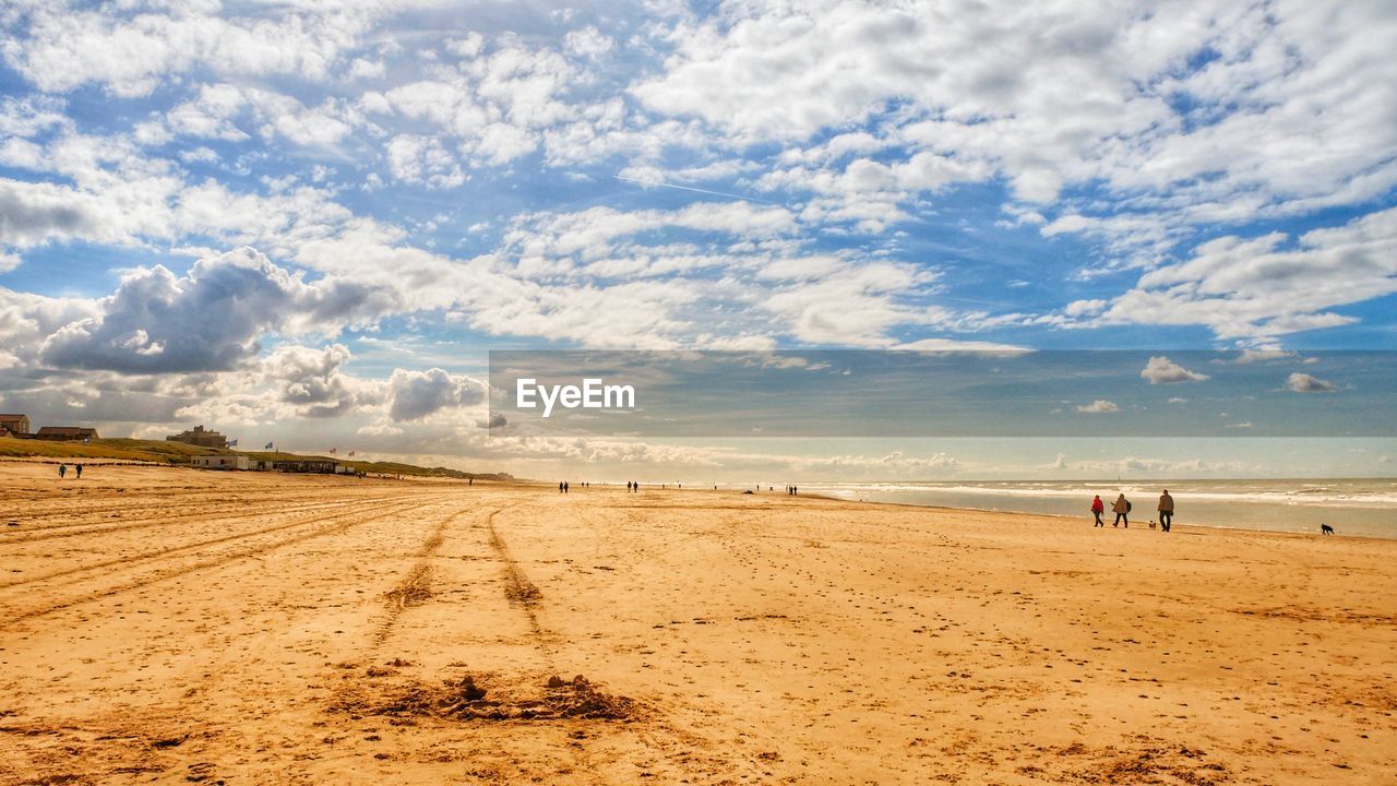 SCENIC VIEW OF BEACH