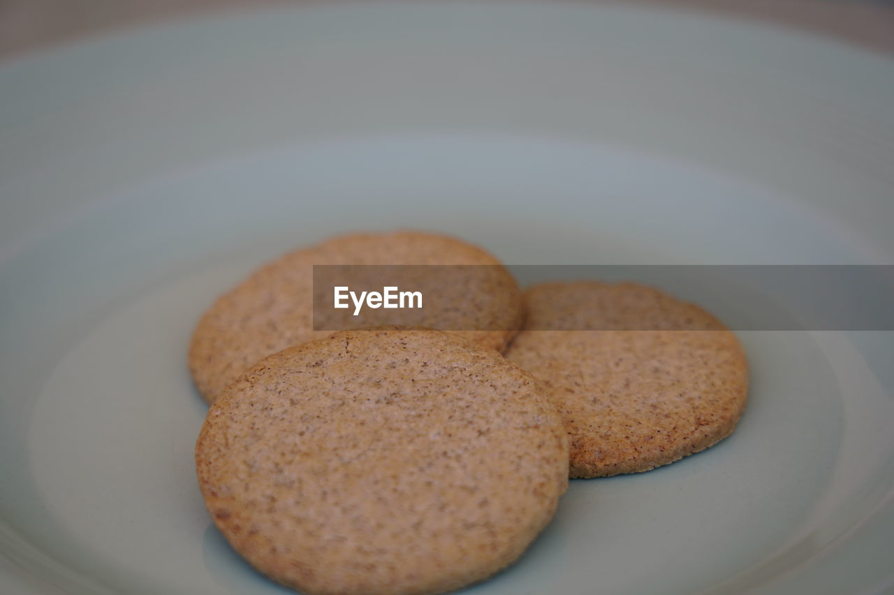 HIGH ANGLE VIEW OF COOKIES