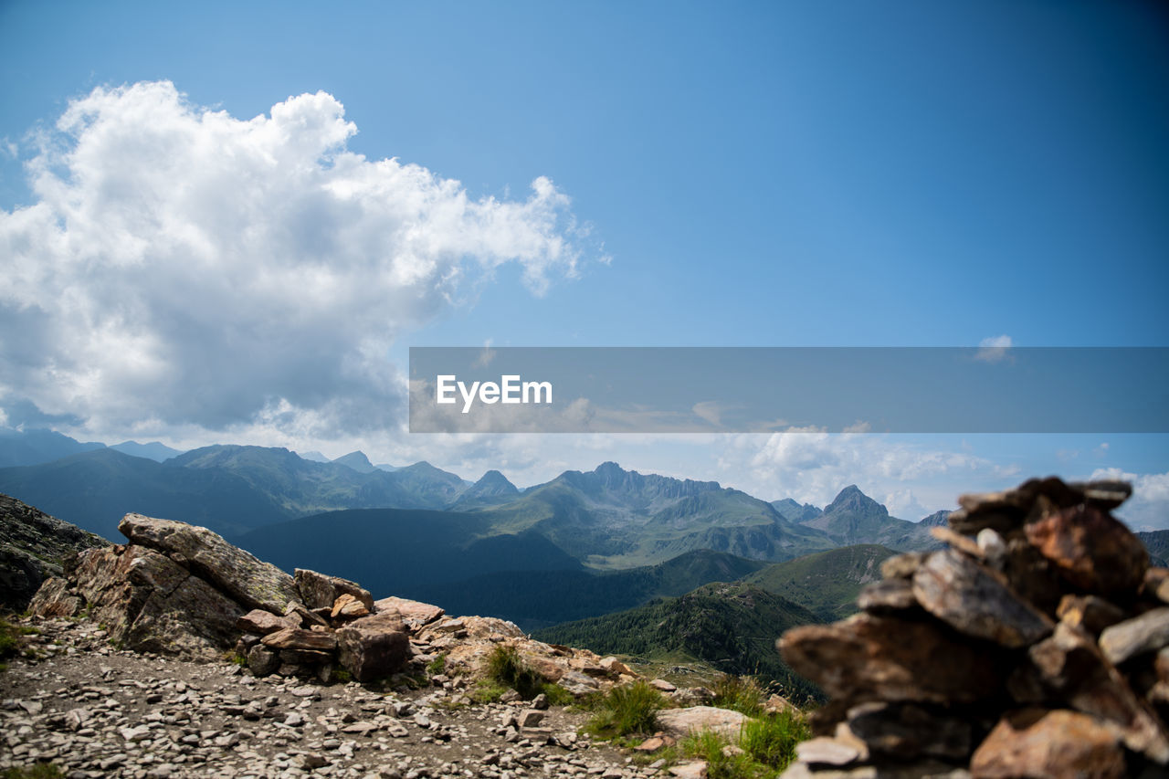 SCENIC VIEW OF MOUNTAIN AGAINST SKY