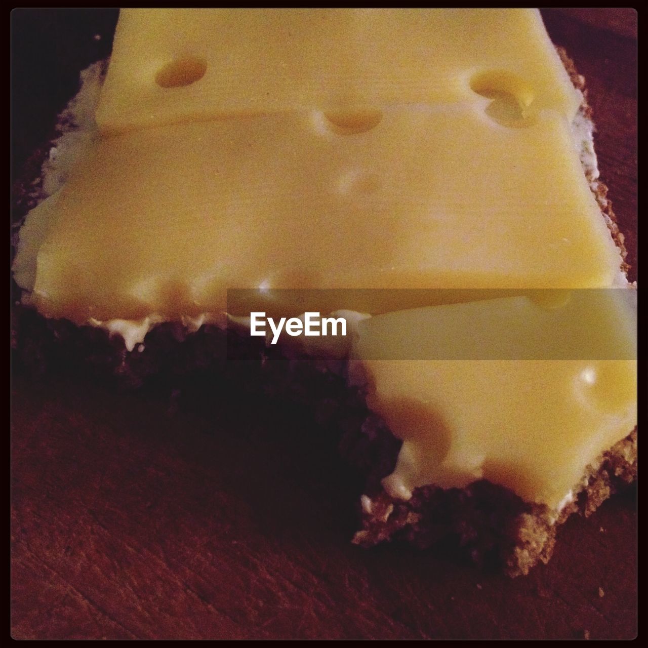 CLOSE-UP OF SWEET FOOD
