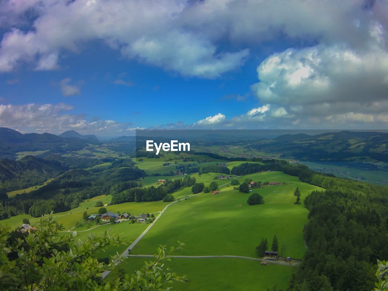 SCENIC VIEW OF LANDSCAPE