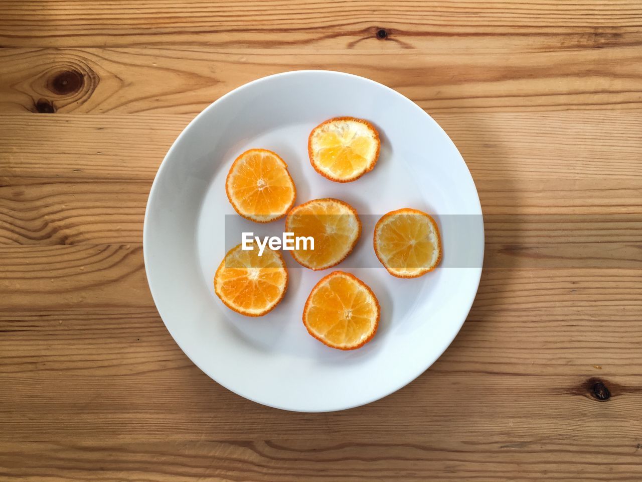 HIGH ANGLE VIEW OF BREAKFAST ON TABLE