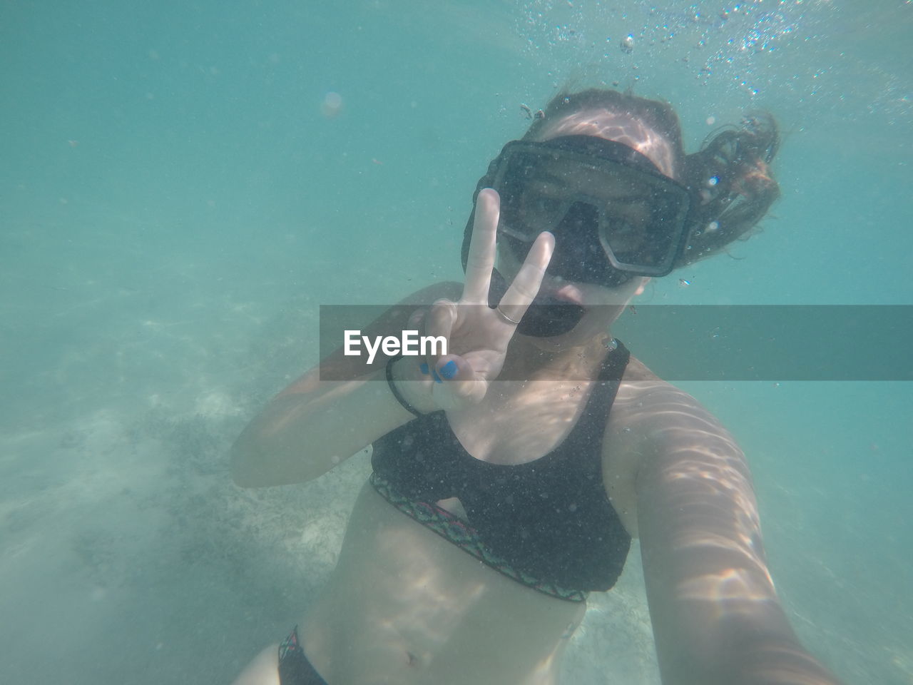 Selfie underwater in bermuda