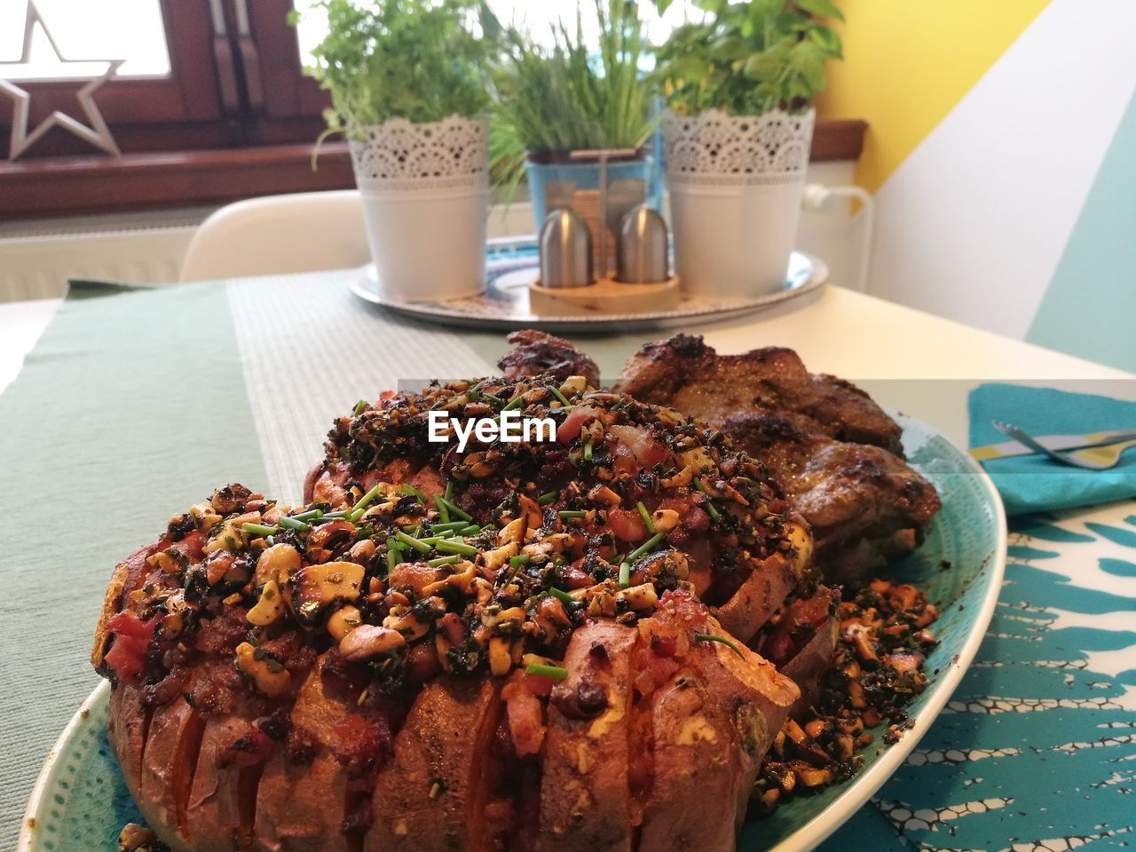 HIGH ANGLE VIEW OF MEAL SERVED IN PLATE