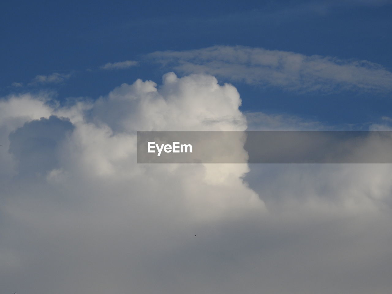 LOW ANGLE VIEW OF CLOUDY SKY