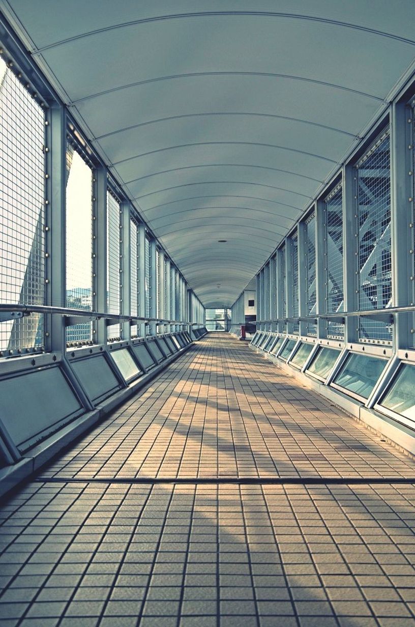 EMPTY FOOTPATH