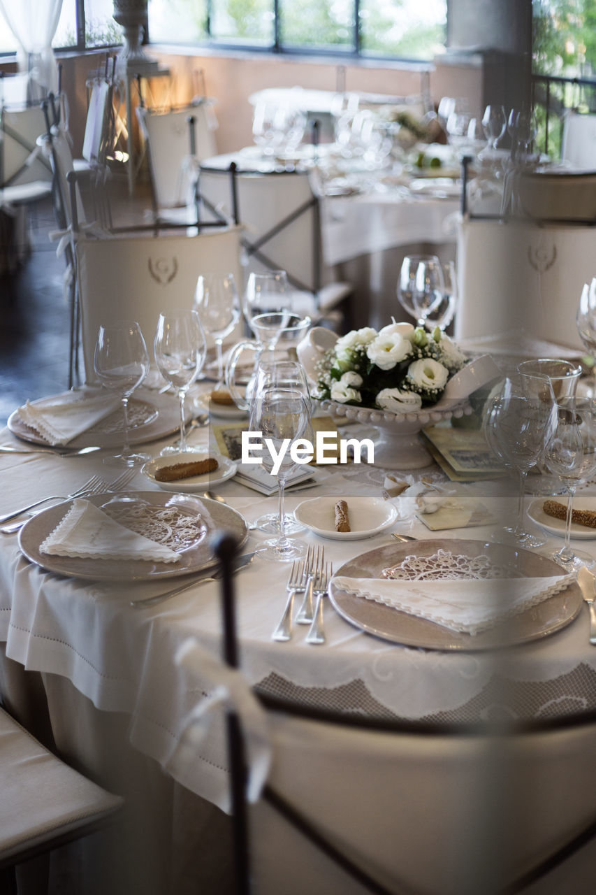 TABLE AND GLASSES ON PLATE