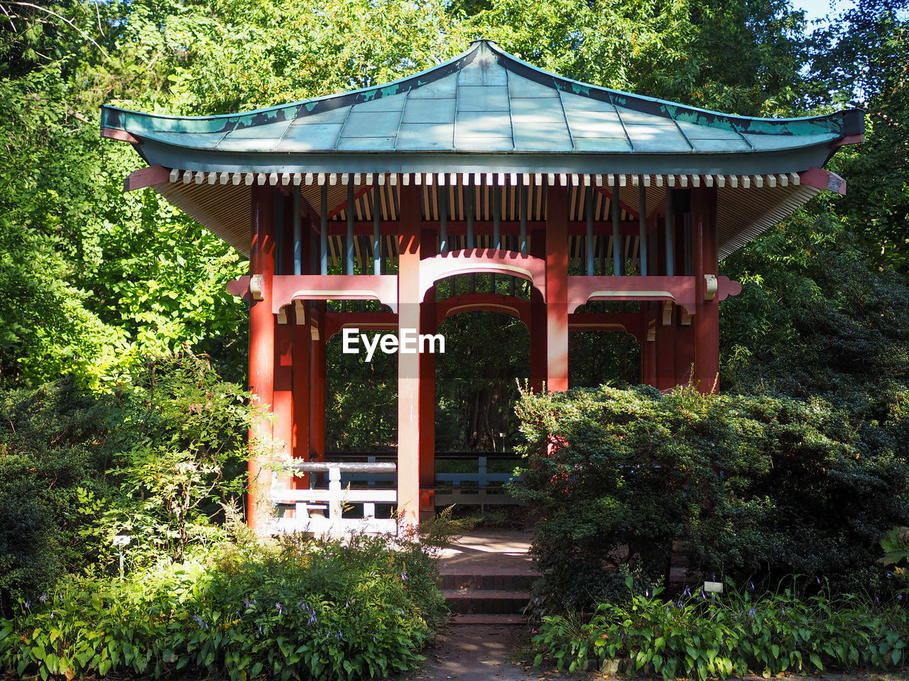 GAZEBO IN PARK