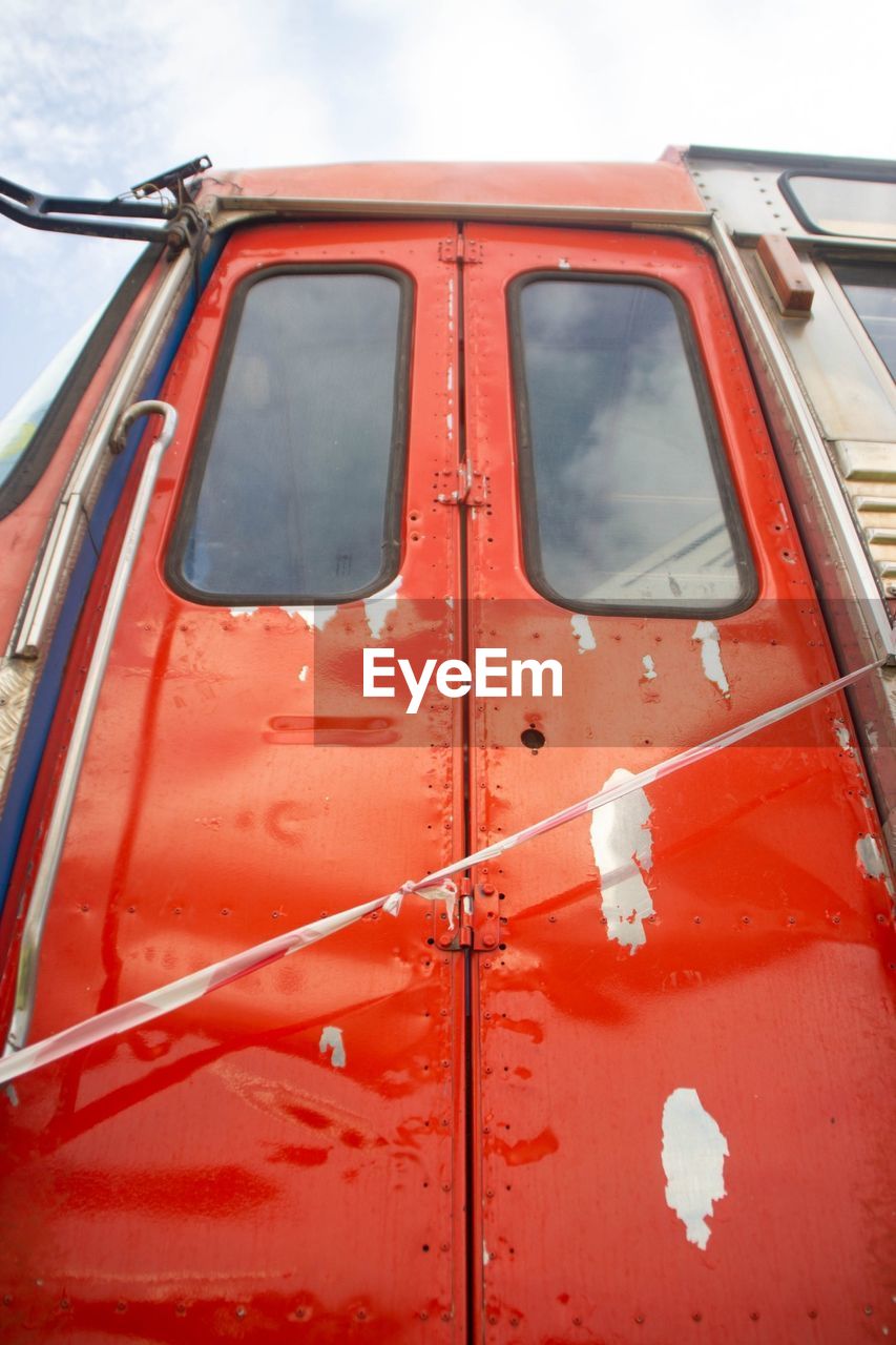 FULL FRAME SHOT OF RED WINDOW