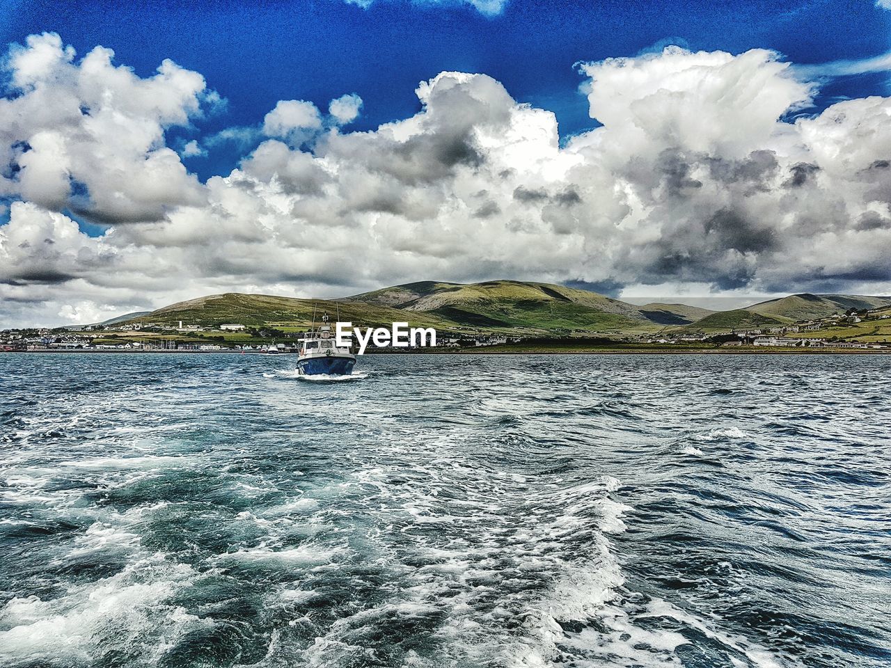 PANORAMIC SHOT OF LANDSCAPE AGAINST SKY