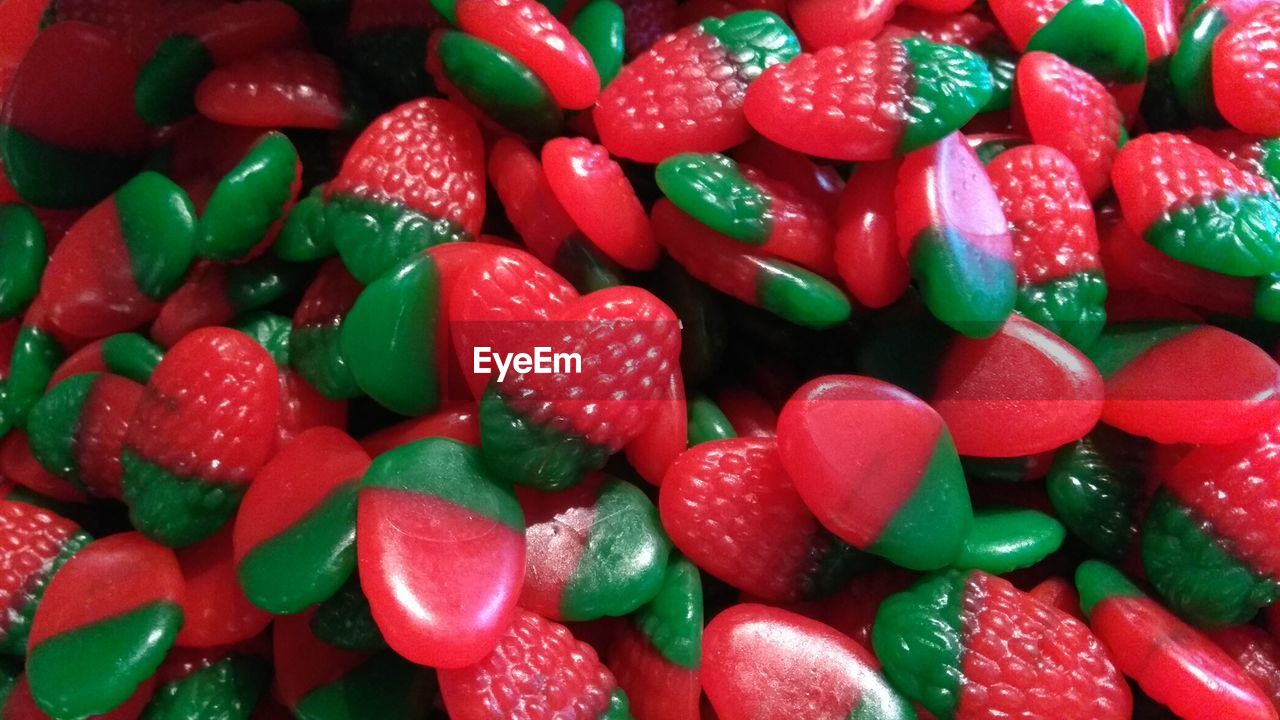 FULL FRAME SHOT OF RASPBERRIES