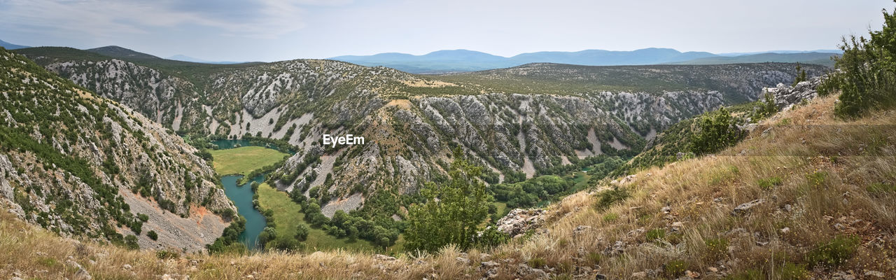 PANORAMIC VIEW OF LANDSCAPE