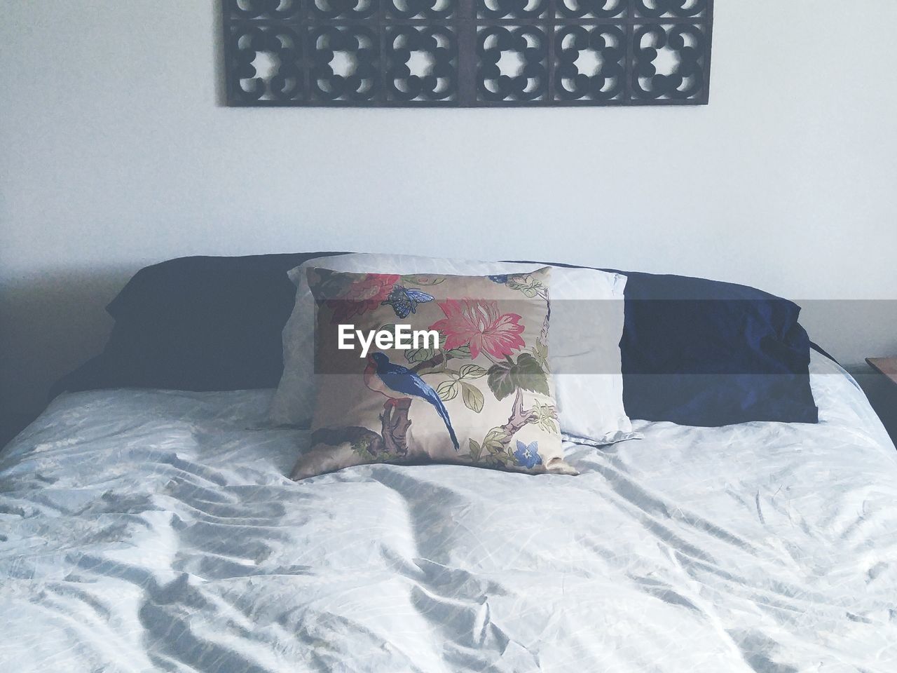 bed, bedroom, indoors, home interior, pillow, no people, day