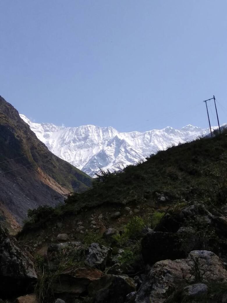 SCENIC VIEW OF MOUNTAINS