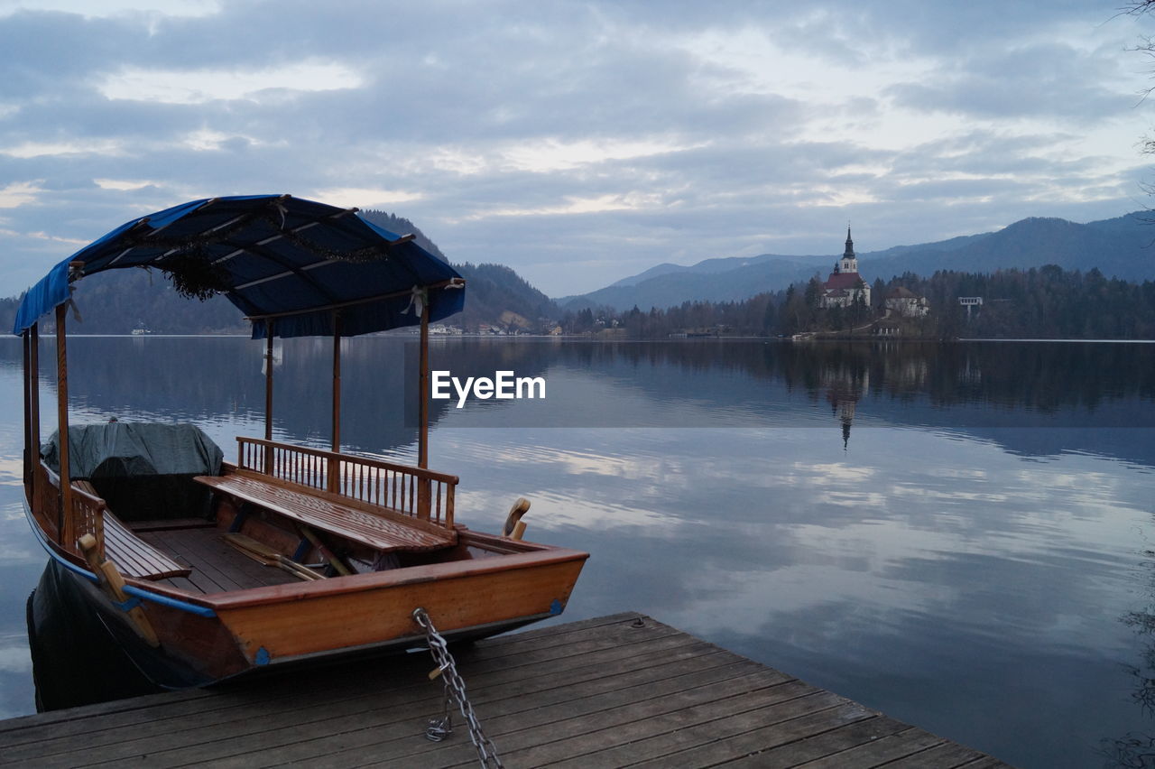 Panoramic view of lake against sky