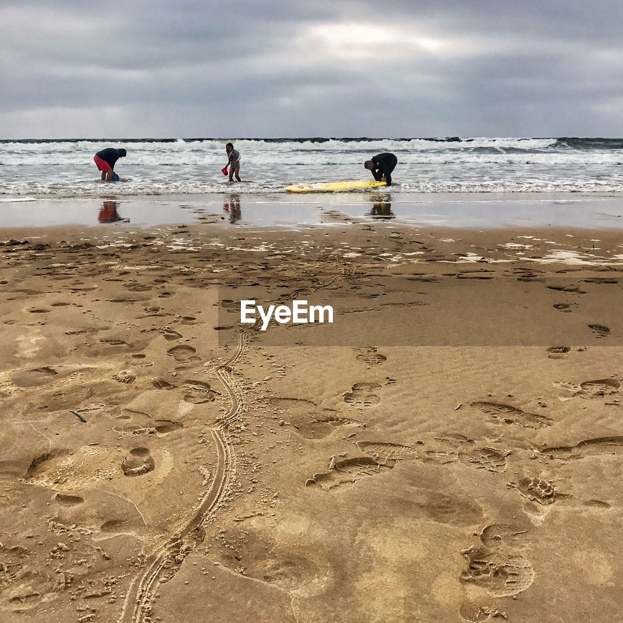 VIEW OF PEOPLE ON BEACH