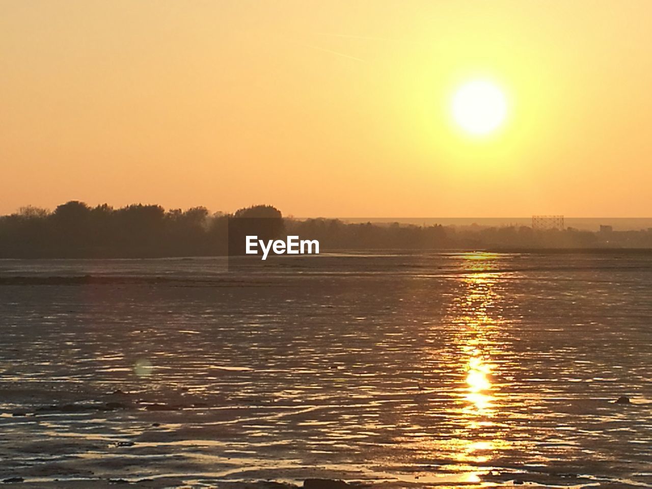 VIEW OF SEA DURING SUNSET