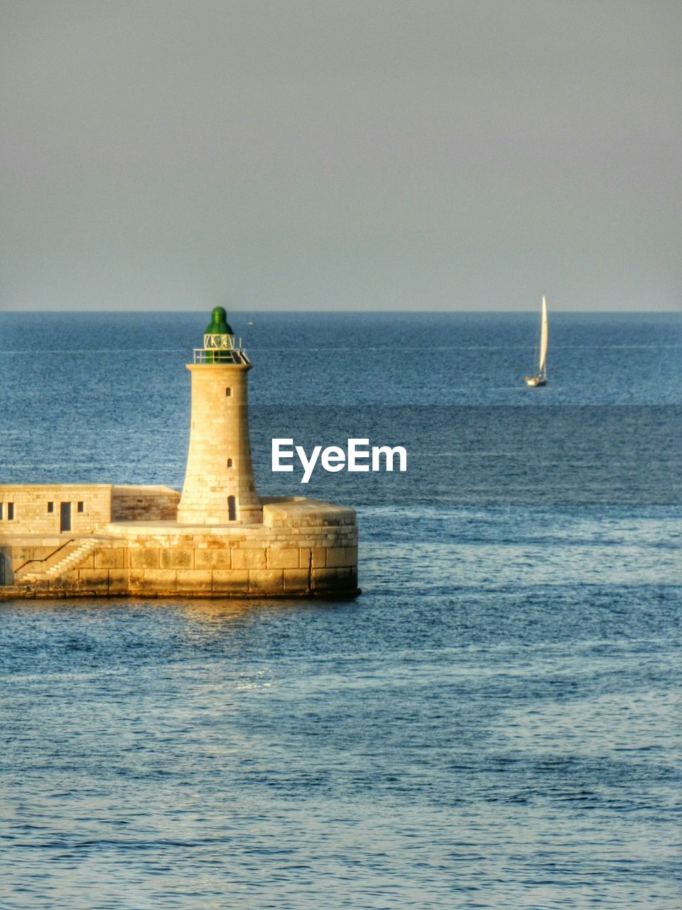 VIEW OF SEA AGAINST SKY