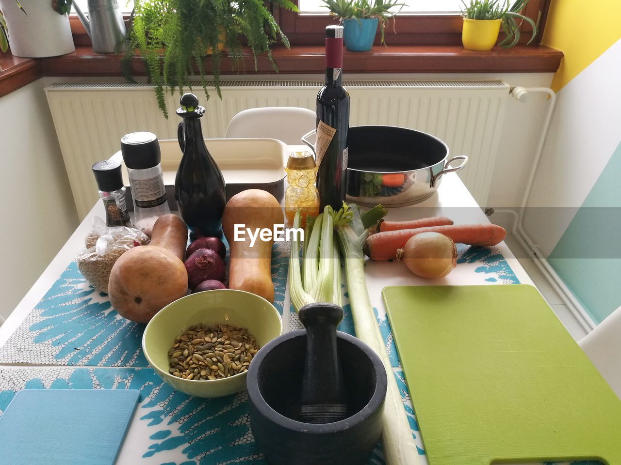 HIGH ANGLE VIEW OF FRUITS AND VEGETABLES ON TABLE