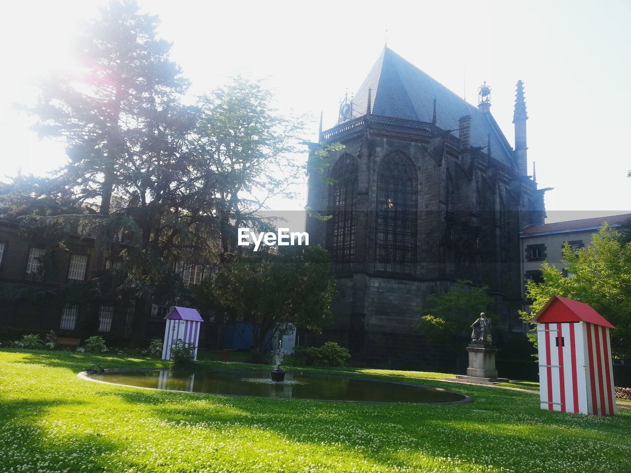 Low angle view of sainte-chapelle against sky